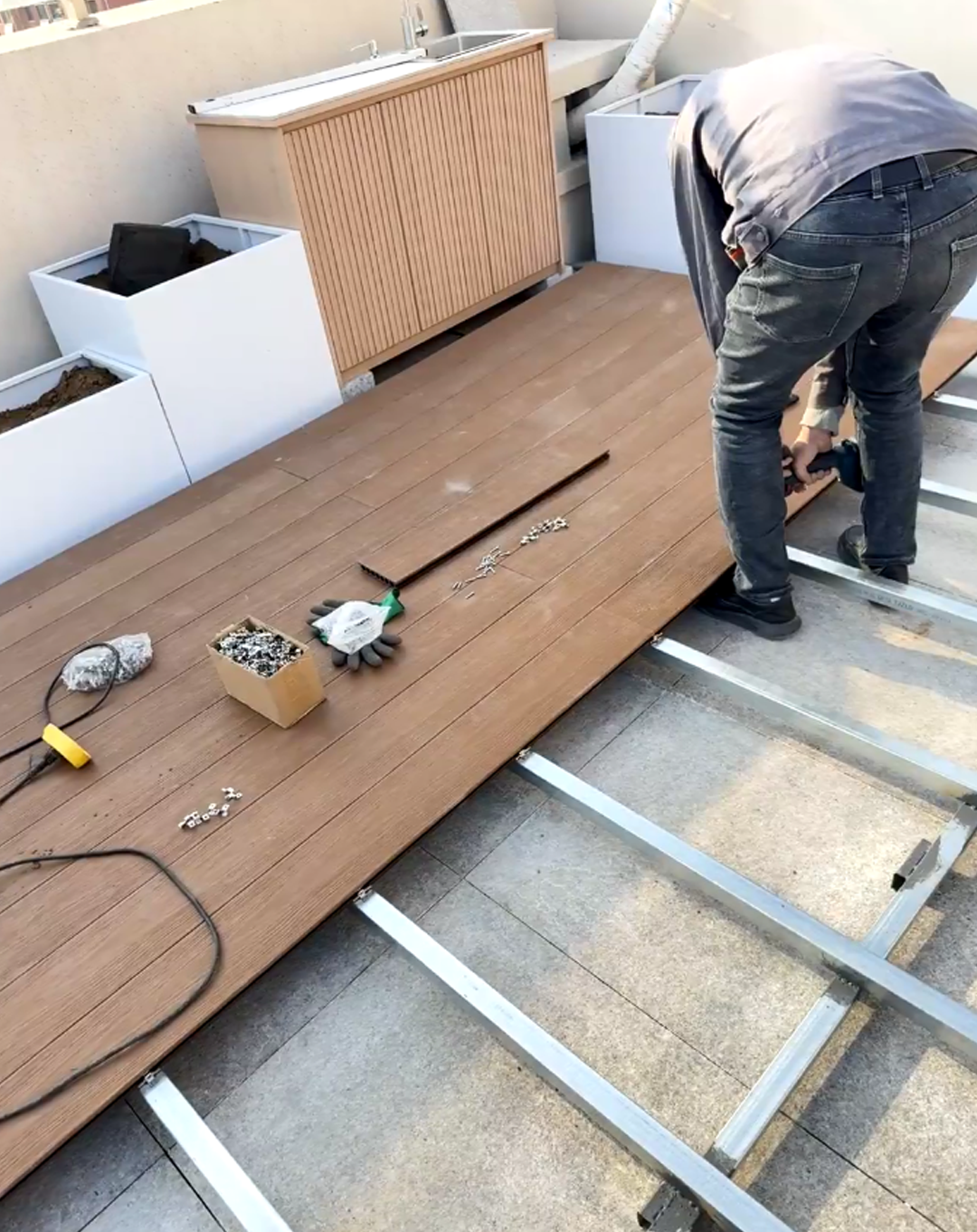 Cara Memasang Decking WPC Berongga